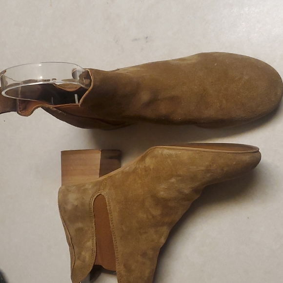 Topshop suede bootie size 38 us 7.5 - Picture 1 of 10